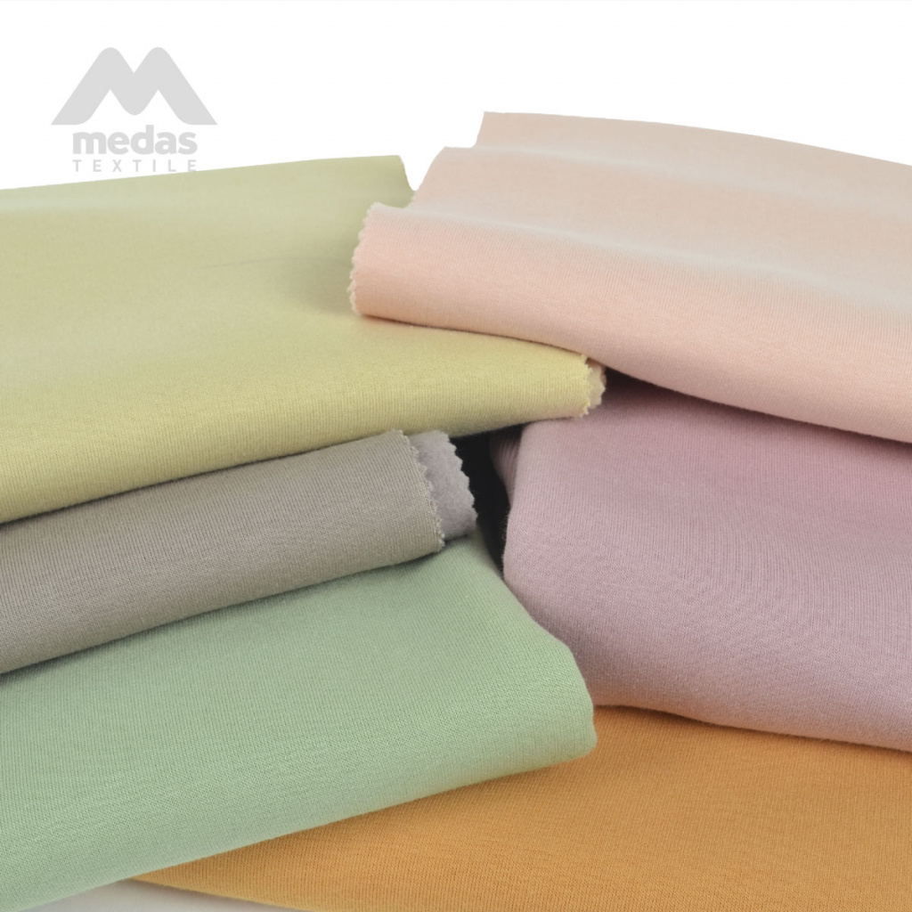 Medas-Textile-dzianina-od-reki-materialy-do-szycia-ubrania-damskie-dzianina-dresowa-dzianina-bawelniana-2.jpg